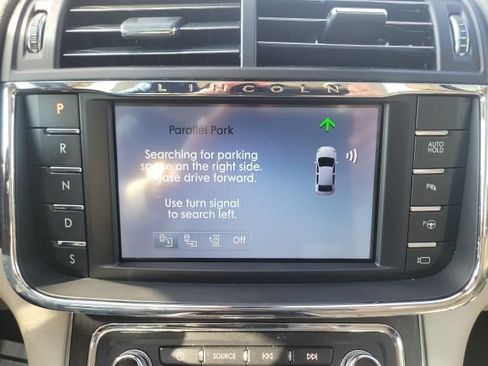 Used 2020 Lincoln Continental Reserve AWD/4WD image 40