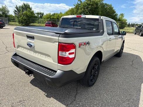 Used 2024 Ford Maverick Lariat w/ FX4 Off-Road Package AWD/4WD image 9