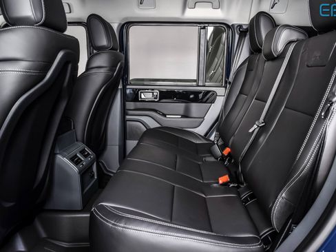 New 2025 INEOS Grenadier Fieldmaster Edition image 20