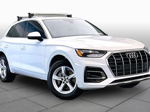 Certified 2023 Audi Q5 2.0T Premium w/ Convenience Package AWD/4WD image 3