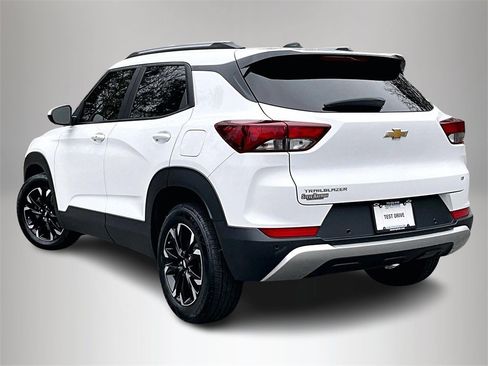 Used 2021 Chevrolet TrailBlazer LT w/ Convenience Package image 8
