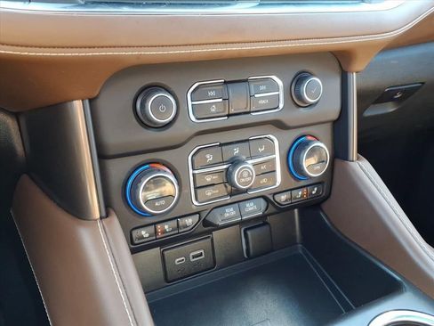 Used 2023 Chevrolet Tahoe High Country image 24