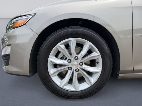 Used 2025 Chevrolet Malibu LT FWD image 9