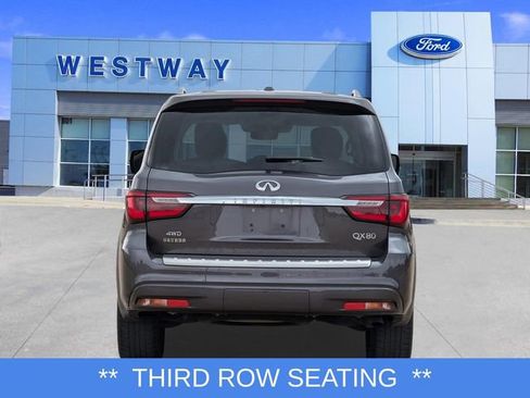 Used 2022 INFINITI QX80 Luxe w/ Cargo Package AWD/4WD image 4