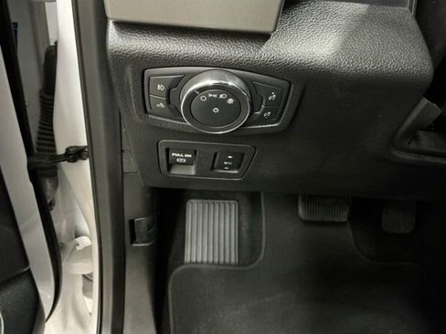 Used 2018 Ford F150 Lariat w/ Trailer Tow Package image 20