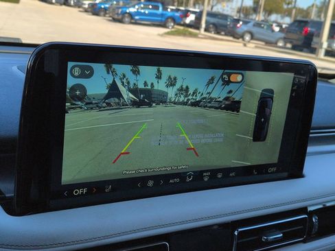 Used 2026 Lincoln Aviator 2WD image 21
