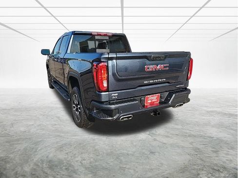 Used 2021 GMC Sierra 1500 AT4 w/ Technology Package AWD/4WD image 3