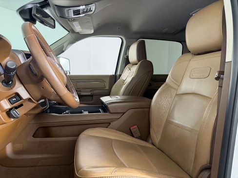 Used 2024 RAM 2500 Limited w/ Towing Technology Group image 23