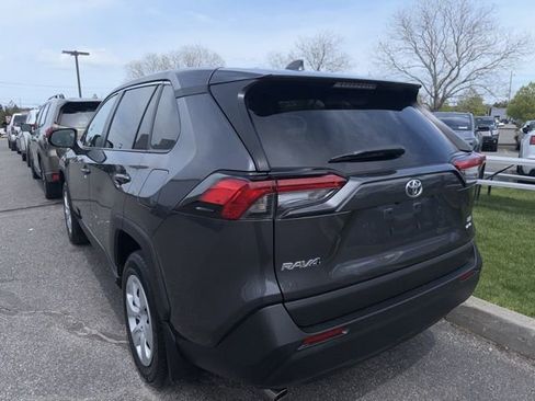 Certified 2023 Toyota RAV4 LE AWD/4WD image 5
