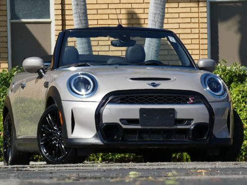 Used 2024 MINI Cooper S image 18