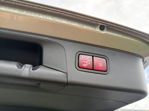 Certified 2022 Mercedes-Benz GLC 300 4MATIC image 29