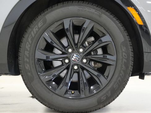 Used 2025 Buick Envista Sport Touring FWD image 9