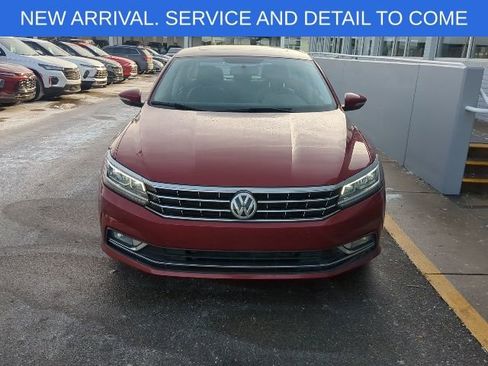 Used 2017 Volkswagen Passat 1.8T SE image 5