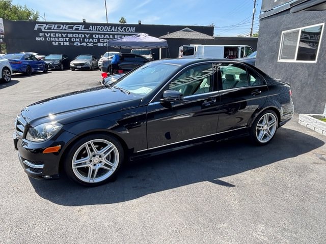 Used 2014 Mercedes-Benz C 250 Sedan image 16