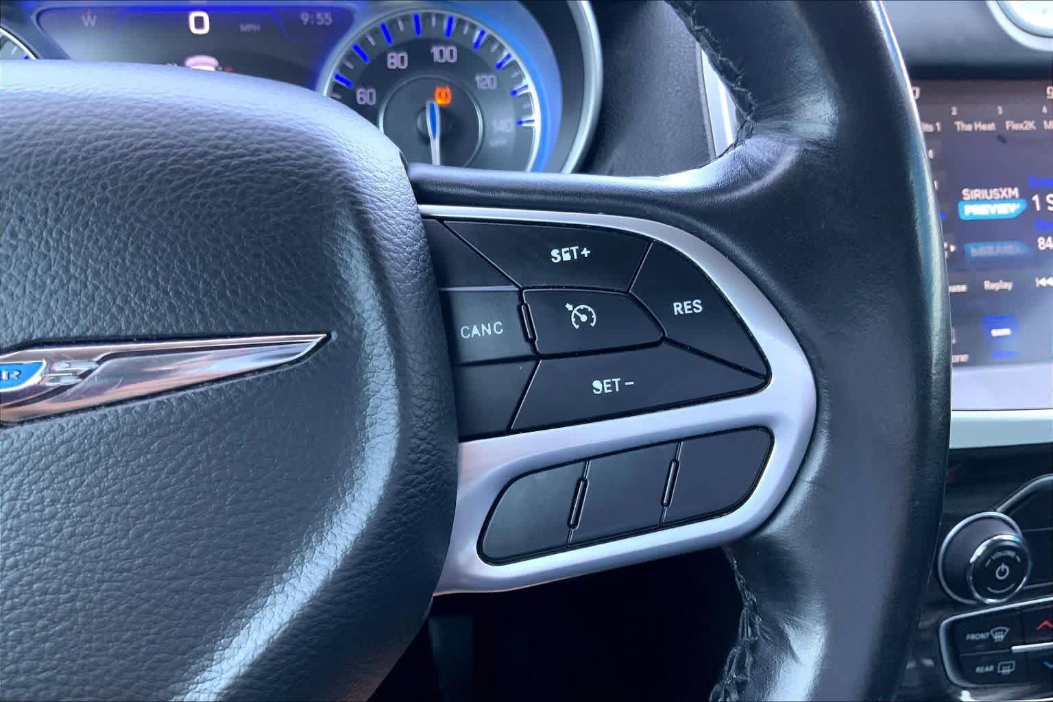 Used 2022 Chrysler 300 Touring w/ Sport Appearance Package RWD image 25