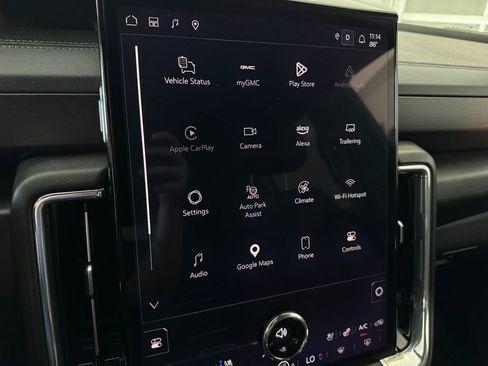 Certified 2025 GMC Yukon XL Denali AWD/4WD image 22