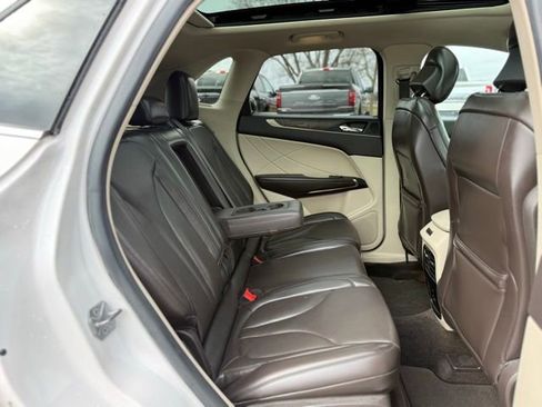 Used 2019 Lincoln MKC Reserve w/ MKC Climate Package AWD/4WD image 22
