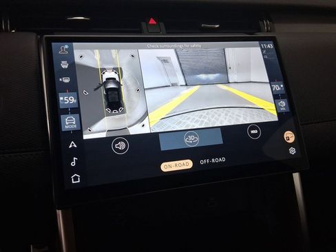 Used 2025 Land Rover Discovery Sport Dynamic SE image 25