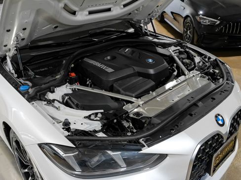 Used 2025 BMW 430i Coupe w/ Premium Package RWD image 46