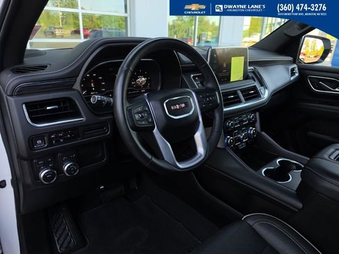 Used 2024 GMC Yukon XL SLT w/ SLT Luxury Package AWD/4WD image 10