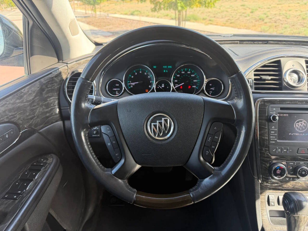 Used 2013 Buick Enclave Leather AWD/4WD image 26