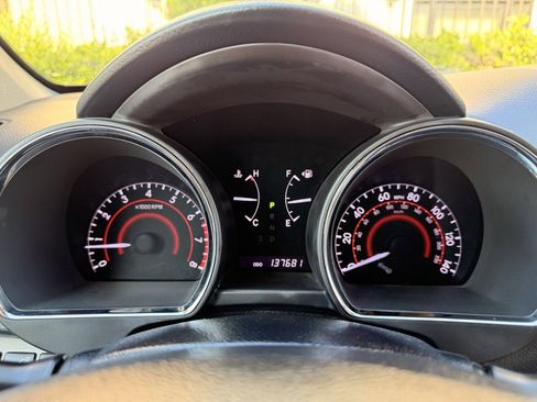 Used 2013 Toyota Highlander SE image 19