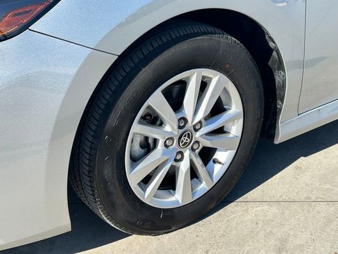 Certified 2025 Toyota Camry LE FWD image 9