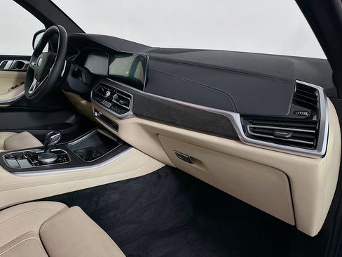 Certified 2022 BMW X5 xDrive40i w/ Luxury Seating Package image 30