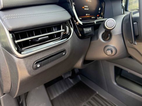 New 2026 INFINITI QX60 Luxe w/ Family Package image 13