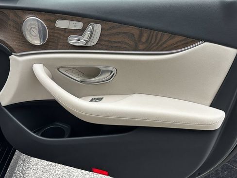 Certified 2022 Mercedes-Benz E 350 4MATIC Sedan image 36