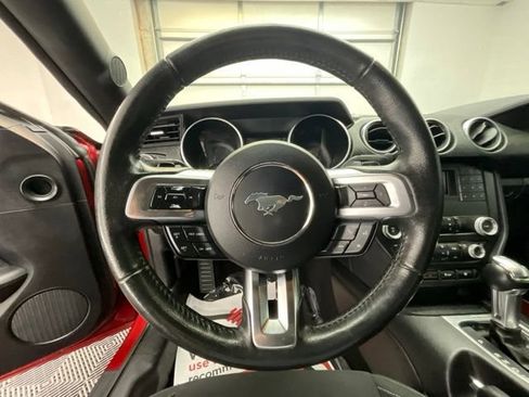 Used 2019 Ford Mustang Coupe RWD image 8