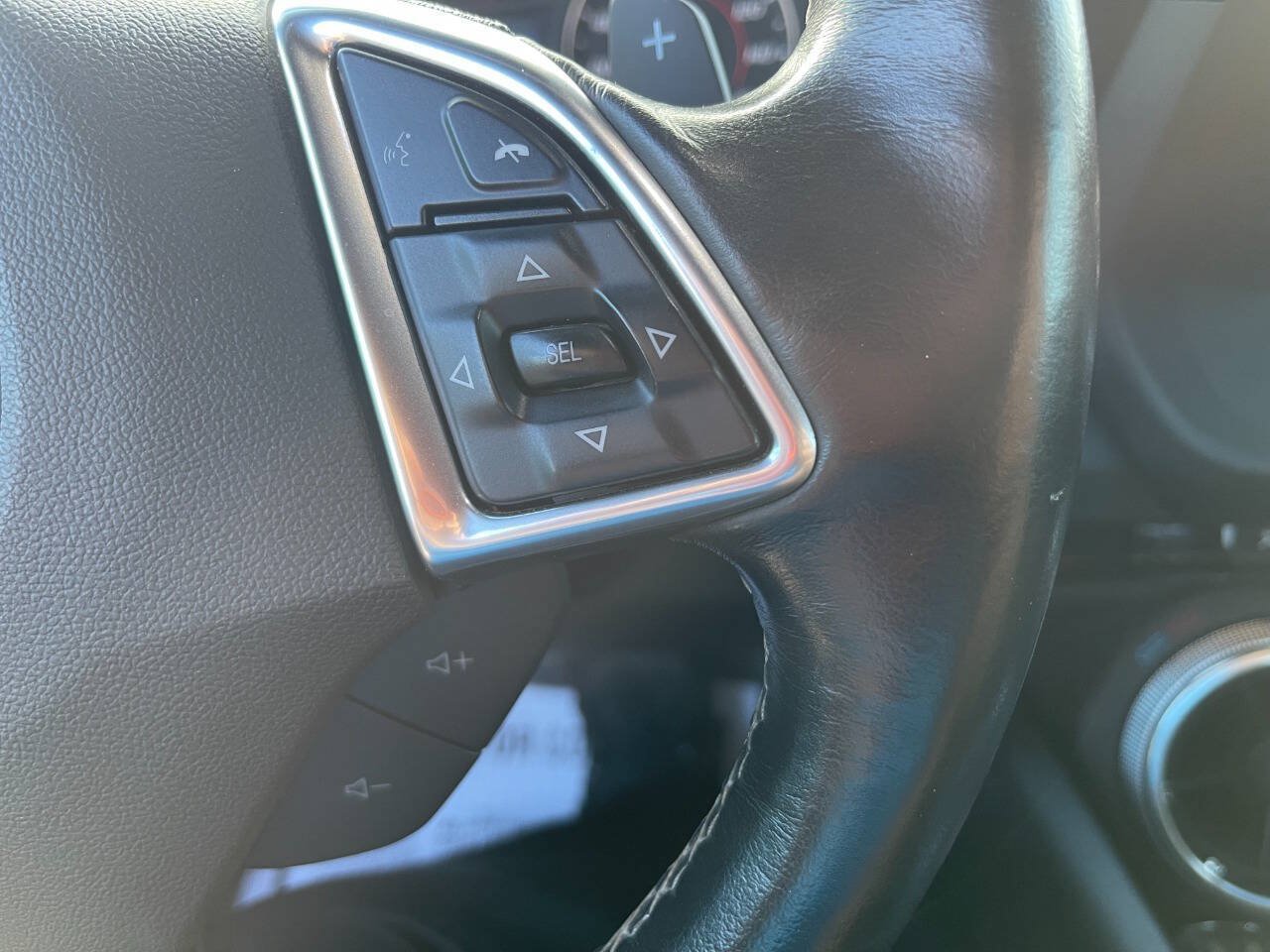 Used 2020 Chevrolet Camaro LT RWD image 26