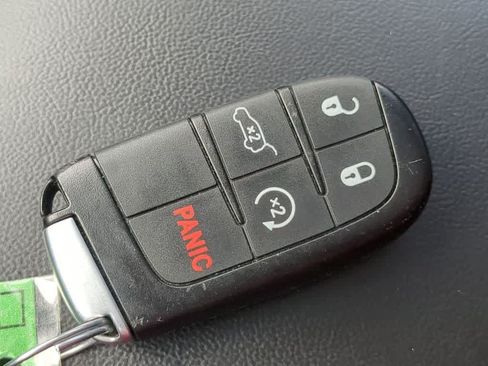 Used 2020 Jeep Grand Cherokee Trailhawk AWD/4WD image 30