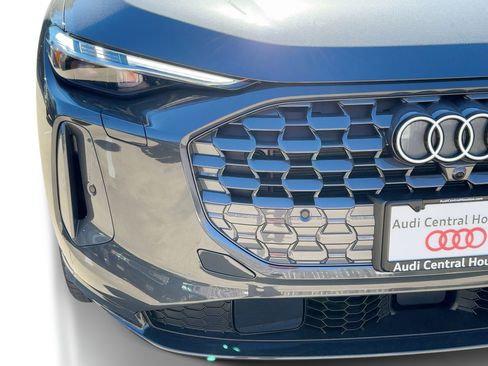 New 2025 Audi Q5 Premium Plus w/ Premium Plus image 11