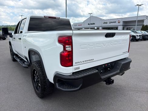 Used 2025 Chevrolet Silverado 2500 Custom w/ Custom Convenience Package AWD/4WD image 8
