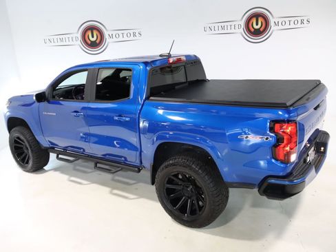 Used 2023 Chevrolet Colorado LT w/ LT Convenience Package AWD/4WD image 11