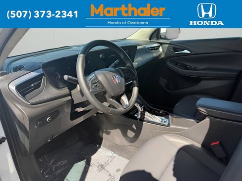 Used 2025 Buick Encore GX Preferred AWD/4WD image 26