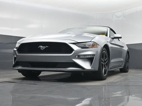 Used 2021 Ford Mustang Premium image 18