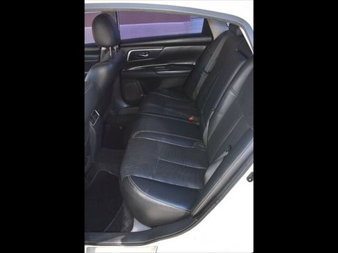 Used 2016 Nissan Altima 2.5 SL w/ 2.5 Technology Package FWD image 20
