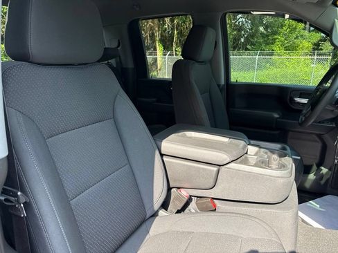 Used 2022 Chevrolet Silverado 2500 Custom w/ LPO, Dark Essentials Package AWD/4WD image 12