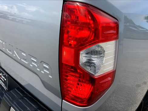 Used 2016 Toyota Tundra SR5 w/ SR5 Upgrade Package image 30