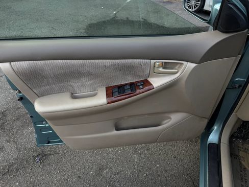 Used 2006 Toyota Corolla LE FWD image 16
