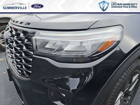 New 2026 Ford Explorer ST-Line w/ ST-Line Street Pack RWD image 32