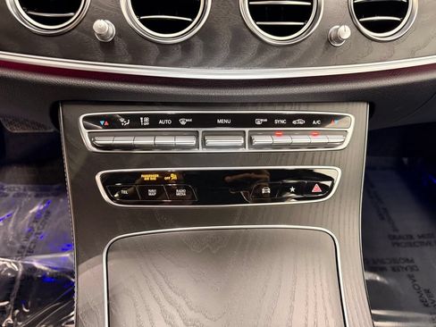 Used 2023 Mercedes-Benz E 350 4MATIC Sedan image 18