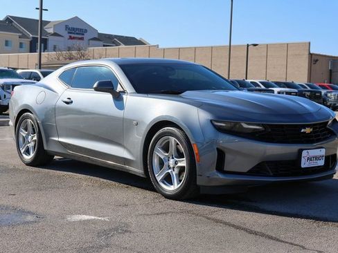 Used 2020 Chevrolet Camaro LT image 1
