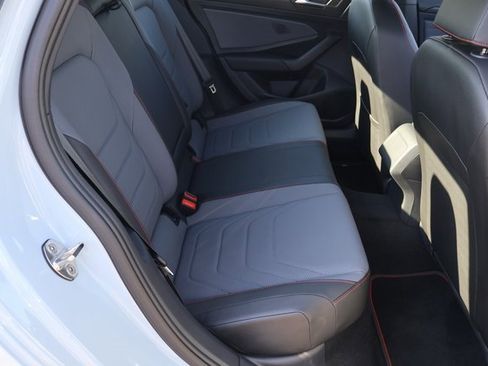 Certified 2025 Volkswagen Jetta GLI Autobahn image 15