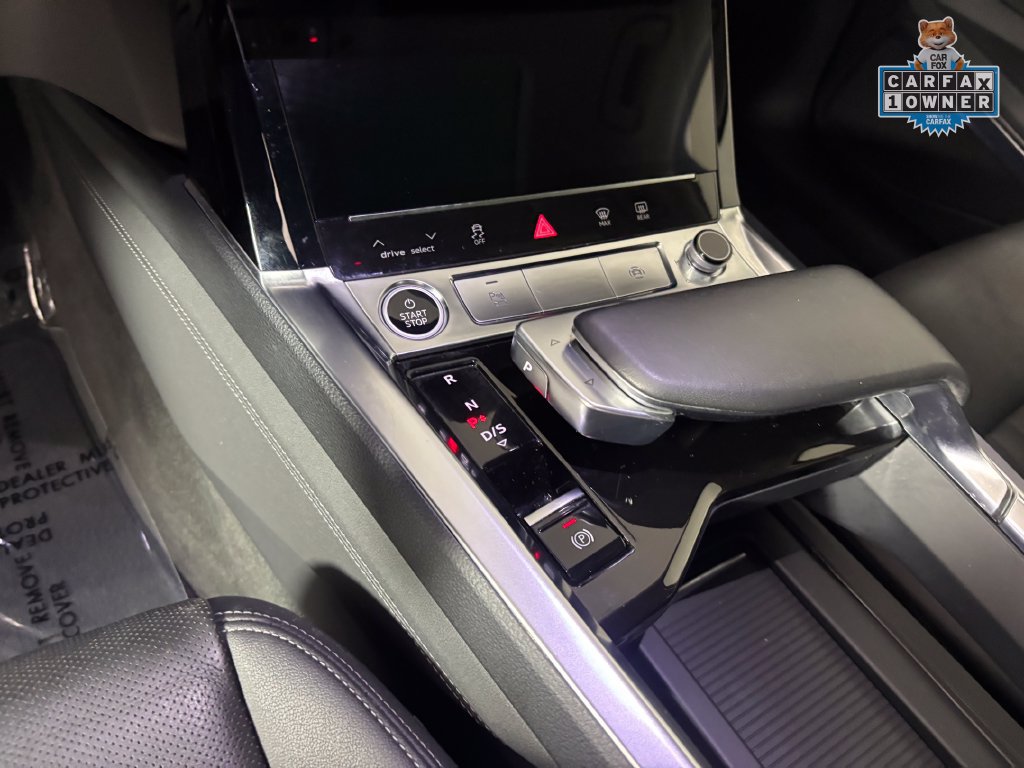 Used 2024 Audi Q8 e-tron Premium Plus AWD/4WD image 26