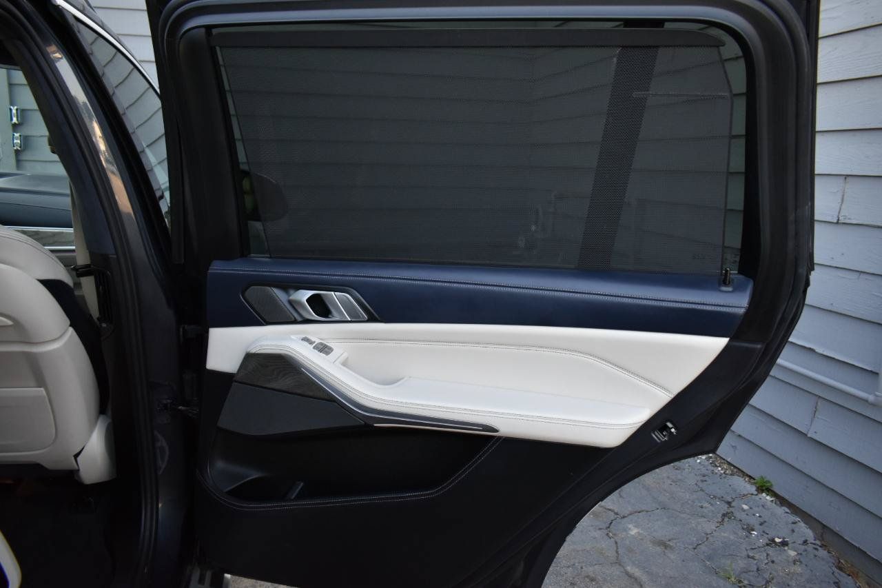 Used 2019 BMW X7 xDrive40i w/ Premium Package AWD/4WD image 39