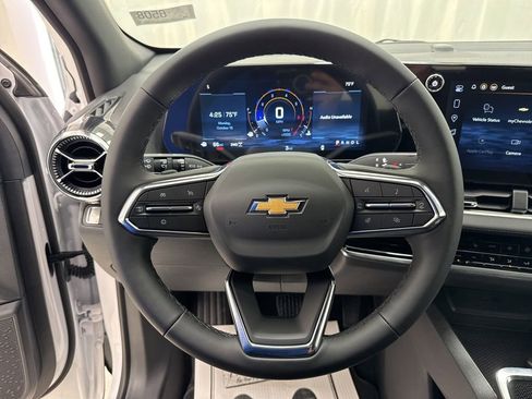 New 2026 Chevrolet Equinox LT w/ Convenience Package II image 23