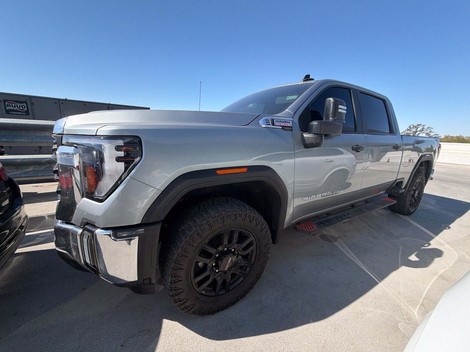 Used 2024 GMC Sierra 2500 Pro AWD/4WD image 2